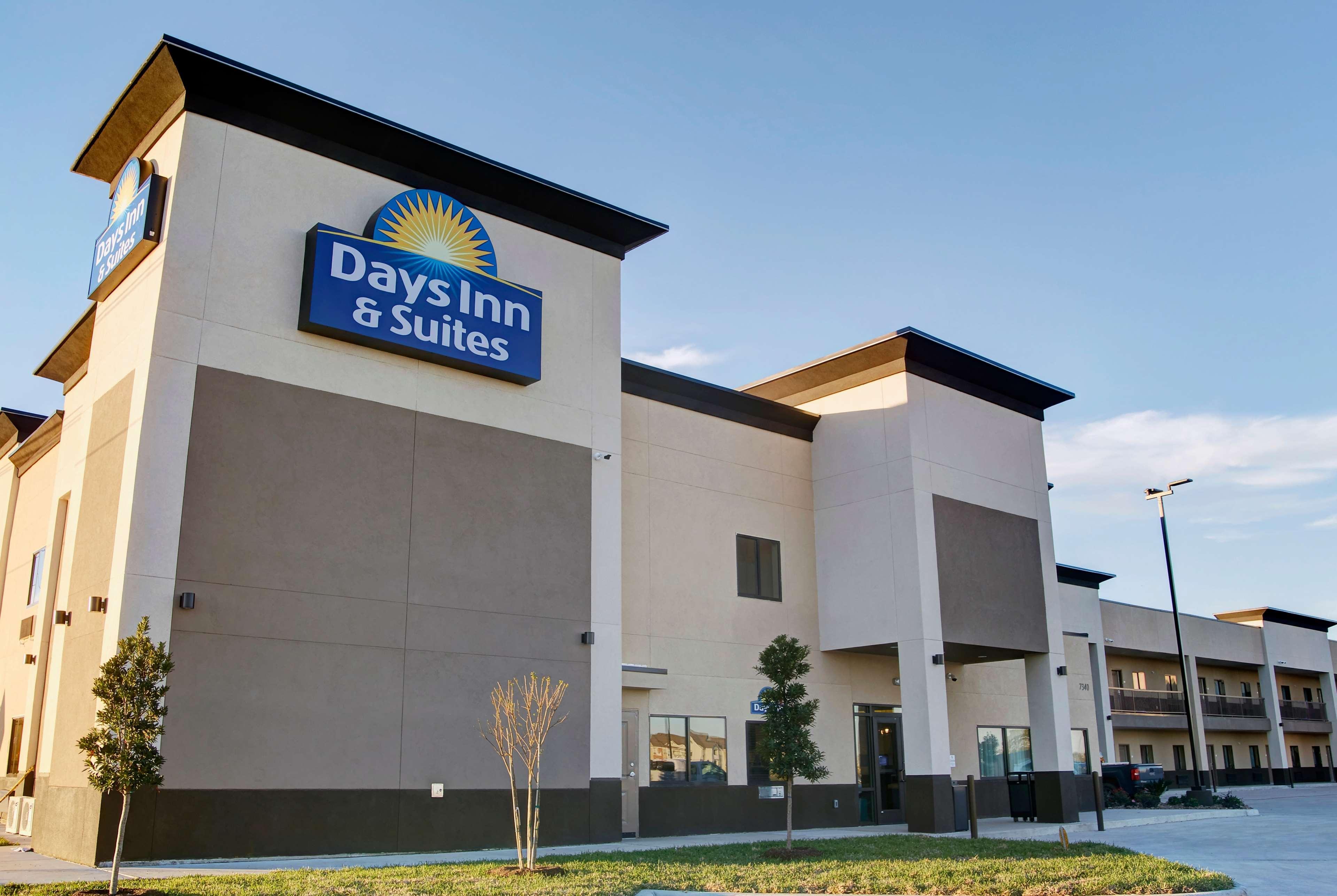 Days Inn & Suites By Wyndham Порт-Артур Экстерьер фото
